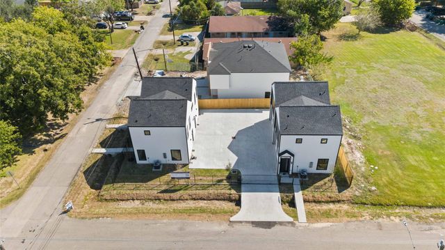 4202 Kewanee Street B, Houston, TX 77051