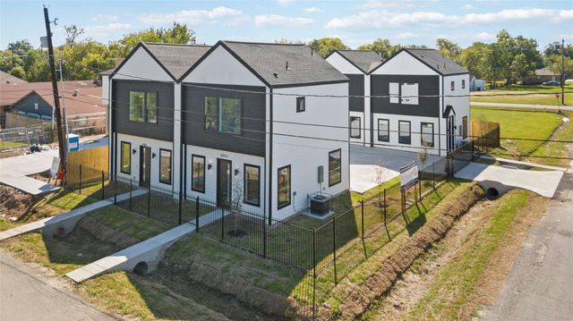 4202 Kewanee Street B, Houston, TX 77051