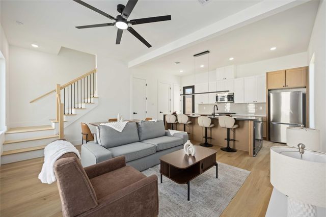 4202 Kewanee Street B, Houston, TX 77051