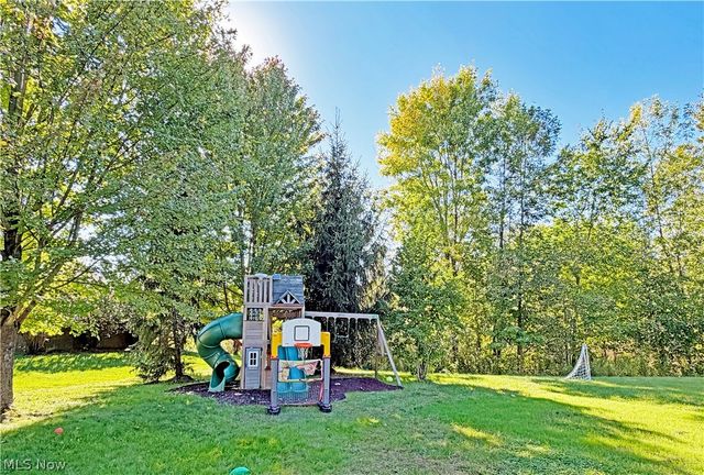 7604 Meadow Brooke Way, Northfield, OH 44067