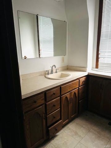 500 S 29th Street, Belleville, IL 62226