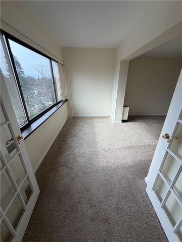 2501 East Avenue 607, Brighton, NY 14610