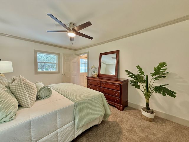 209 W Commerce Street, Hartford, AL 36344