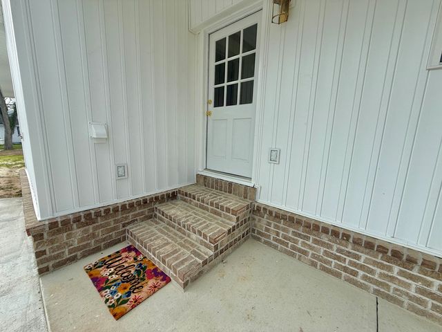 209 W Commerce Street, Hartford, AL 36344