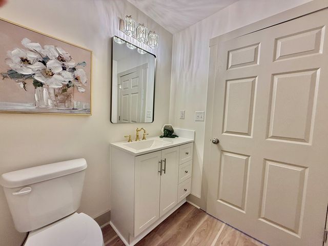 209 W Commerce Street, Hartford, AL 36344