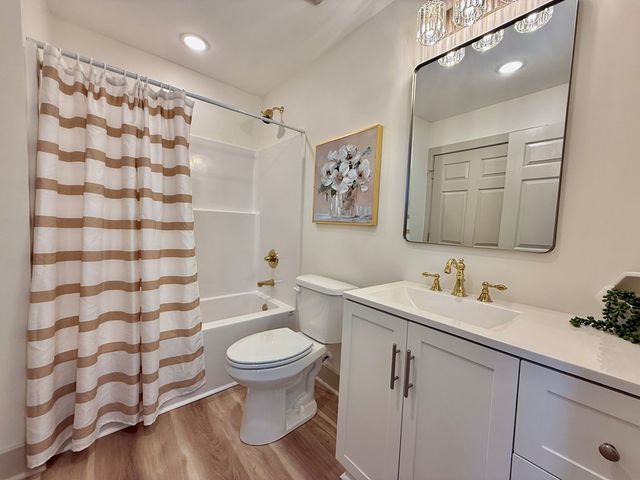 209 W Commerce Street, Hartford, AL 36344