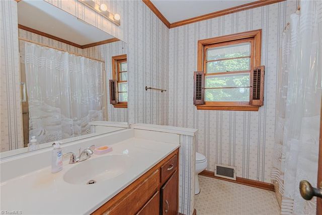 1100 S Fifth Street, Mebane, NC 27302