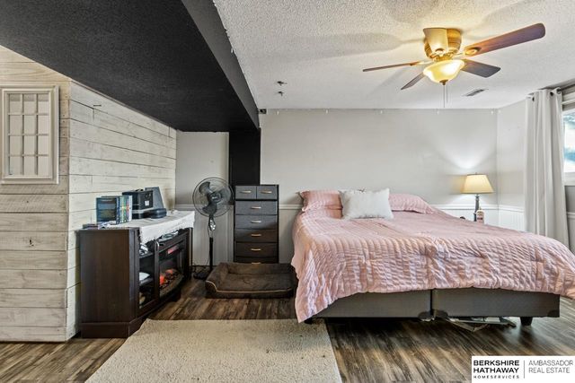 13522 Carpenter Street, Papillion, NE 68138