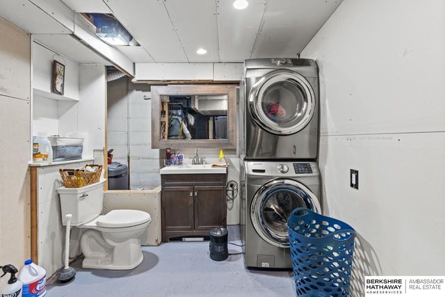 13522 Carpenter Street, Papillion, NE 68138