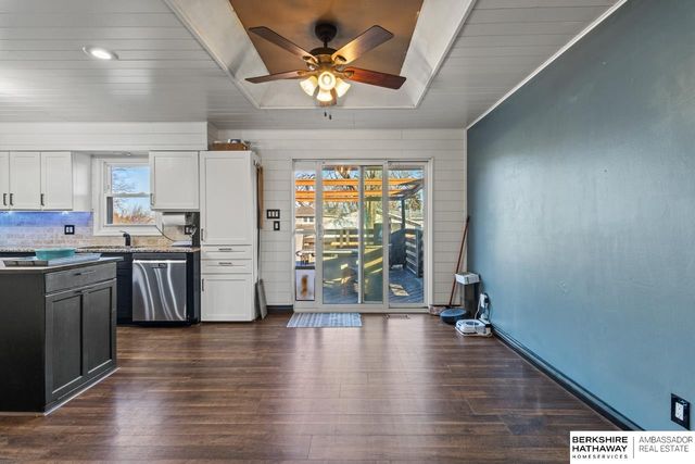 13522 Carpenter Street, Papillion, NE 68138