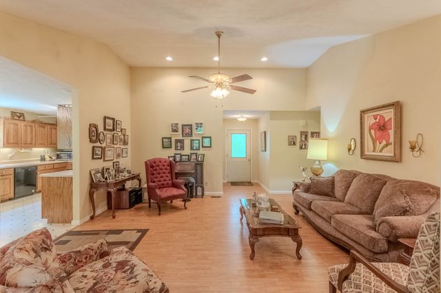 163 Shady Ln, Hohenwald, TN 38462