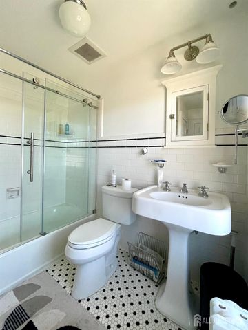 423 Harrison Avenue, Highland Park, NJ 08904