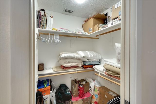 6004 VIVIENDA DRIVE 8, Bradenton, FL 34207