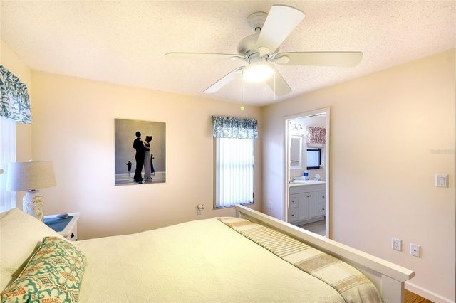 6004 VIVIENDA DRIVE 8, Bradenton, FL 34207