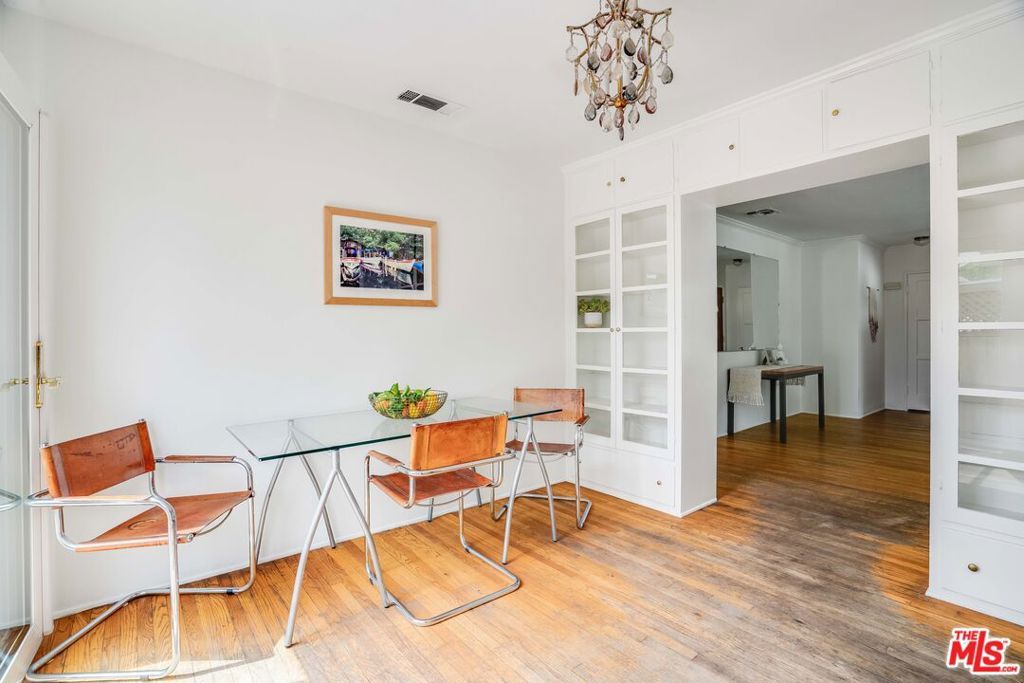 property-img