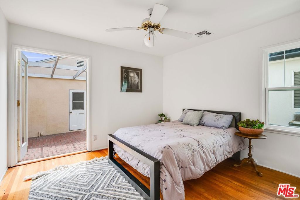property-img