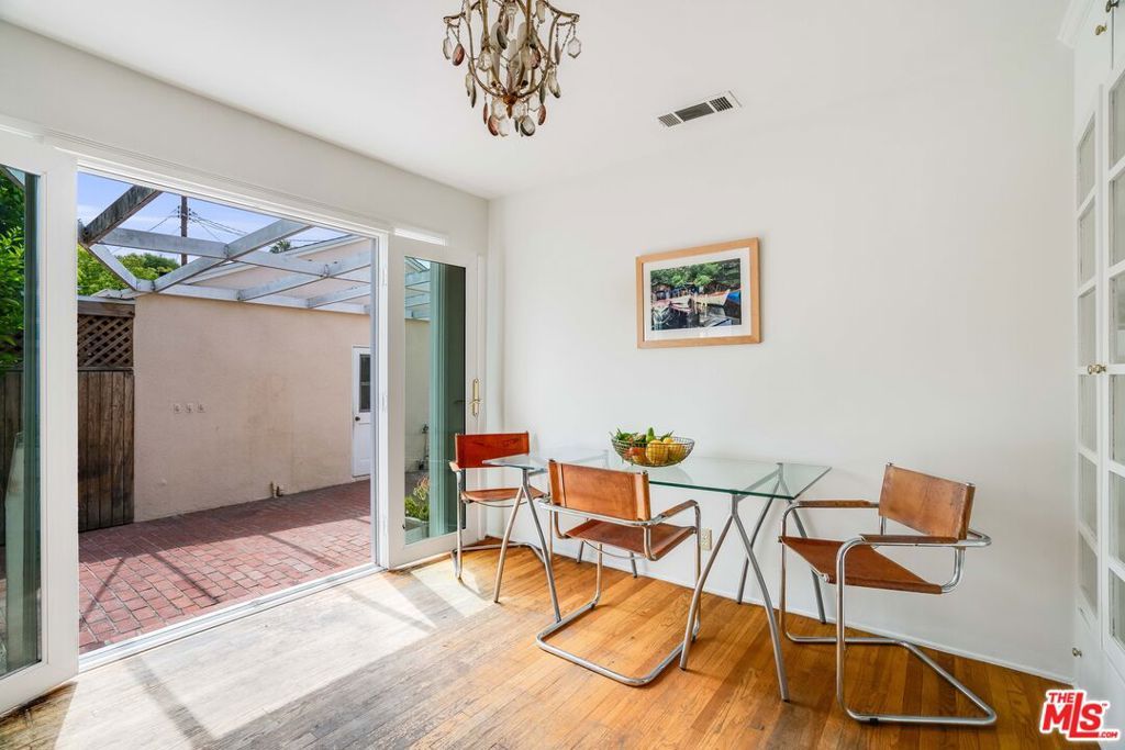 property-img
