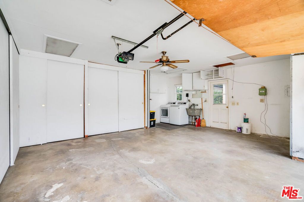 property-img