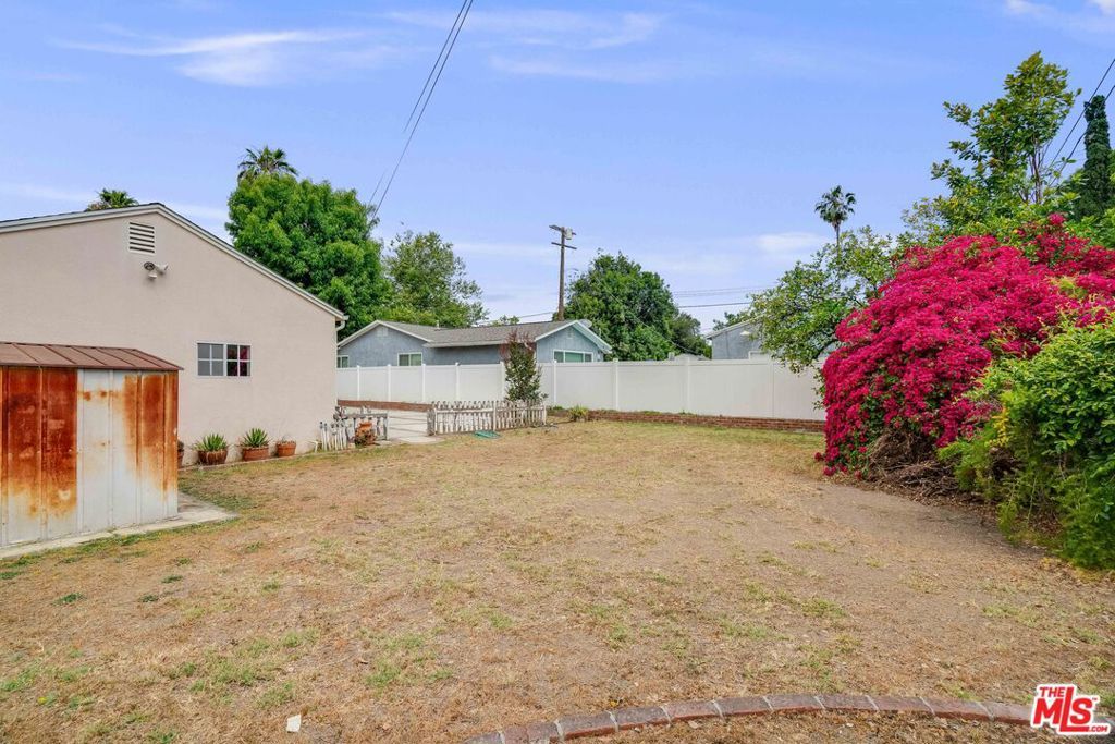 property-img
