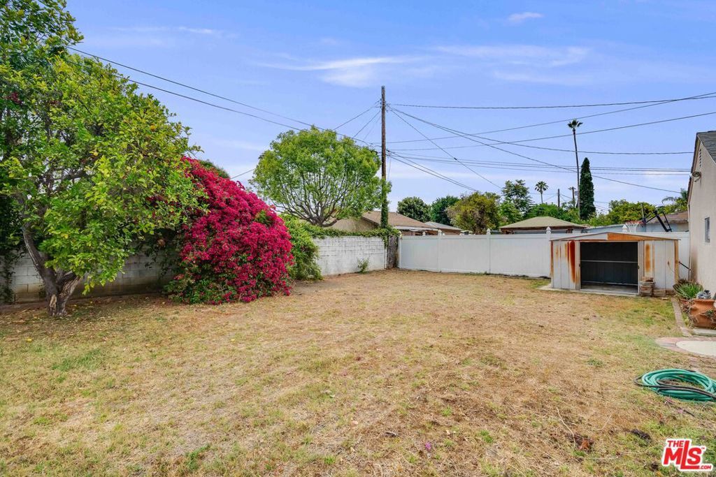 property-img