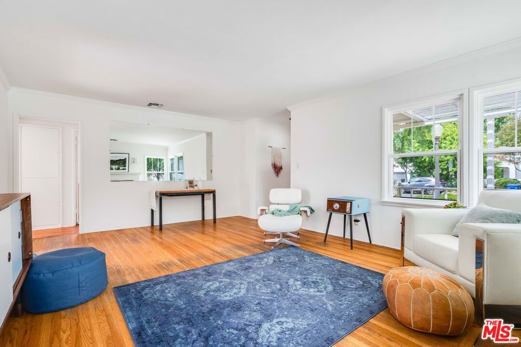 property-img