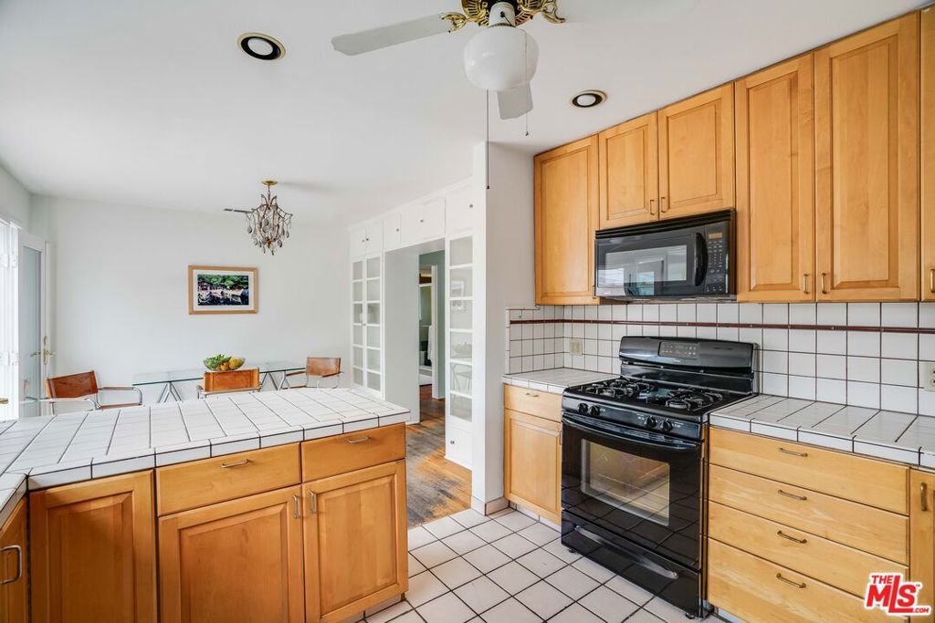 property-img