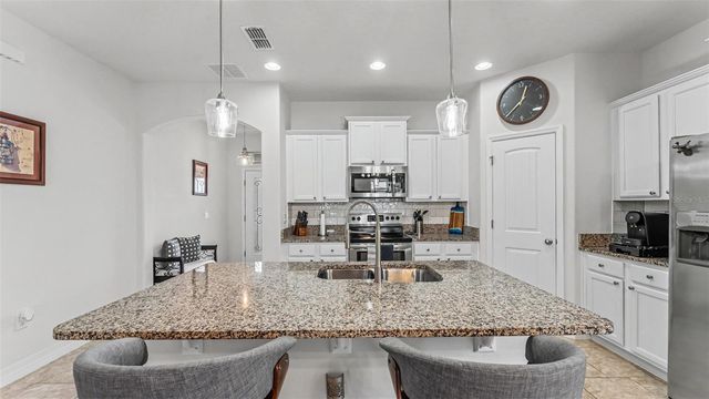 4007 PRIMA LAGO CIRCLE, Lakeland, FL 33810