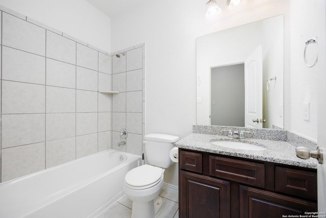 2900 Sunridge Dr, Schertz, TX 78154