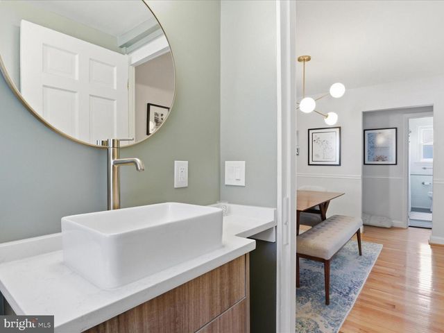 2113 S RANDOLPH ST, Arlington, VA 22204