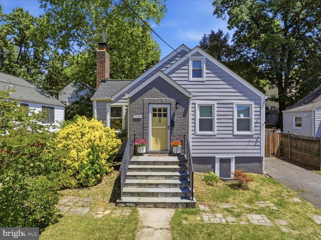 2113 S RANDOLPH ST, Arlington, VA 22204