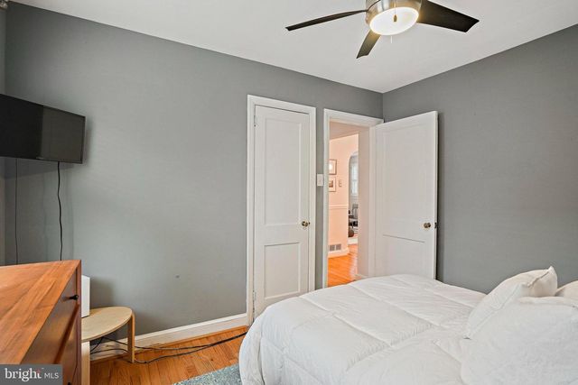 2113 S RANDOLPH ST, Arlington, VA 22204
