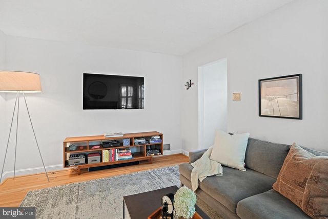 2113 S RANDOLPH ST, Arlington, VA 22204