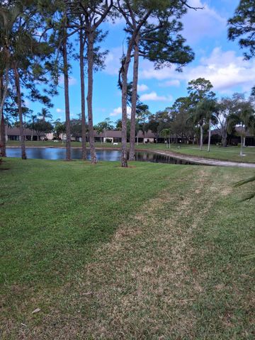 4703 Rainbow Drive, Greenacres, FL 33463