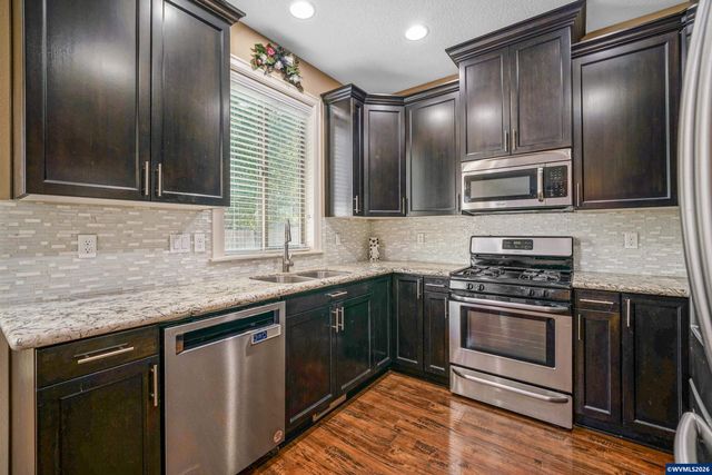 1168 Taurus Lp NE, Keizer, OR 97303