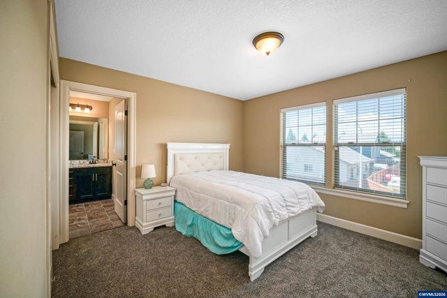 1168 Taurus Lp NE, Keizer, OR 97303