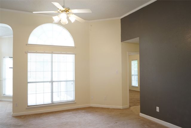 907 Winterwood Court, Arlington, TX 76017