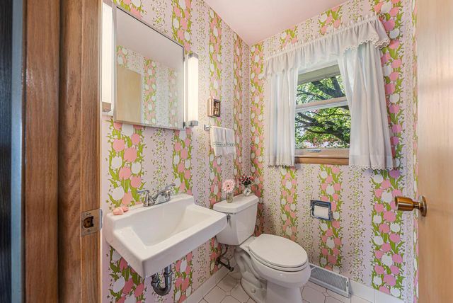 2721 N VIOLA STREET, Appleton, WI 54911