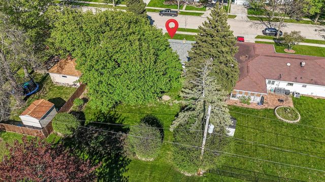 2721 N VIOLA STREET, Appleton, WI 54911
