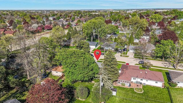 2721 N VIOLA STREET, Appleton, WI 54911