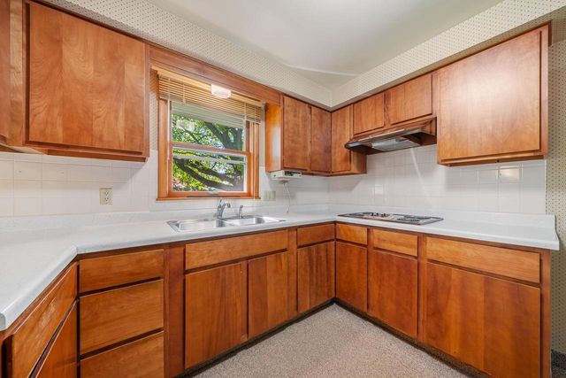 2721 N VIOLA STREET, Appleton, WI 54911