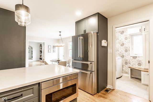 7 Greyhound Circle, Carmel, IN 46032