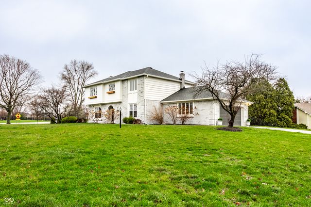 7 Greyhound Circle, Carmel, IN 46032