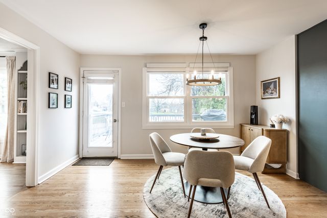 7 Greyhound Circle, Carmel, IN 46032