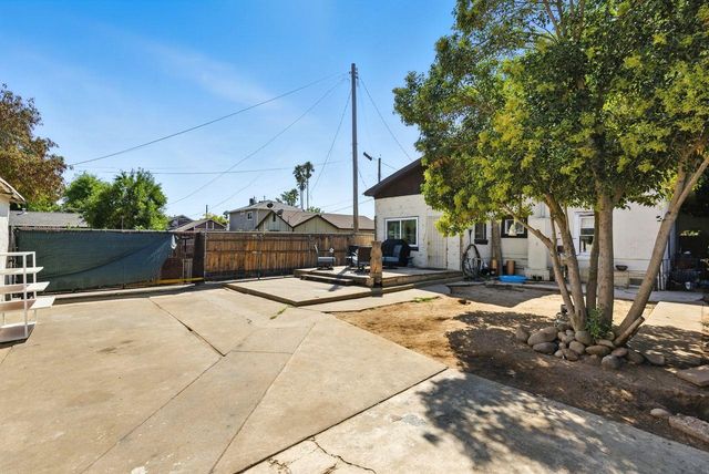 4037 42nd St, Sacramento, CA 95820