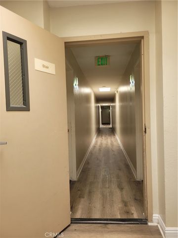 11041 La Maida, North Hollywood, CA 91601