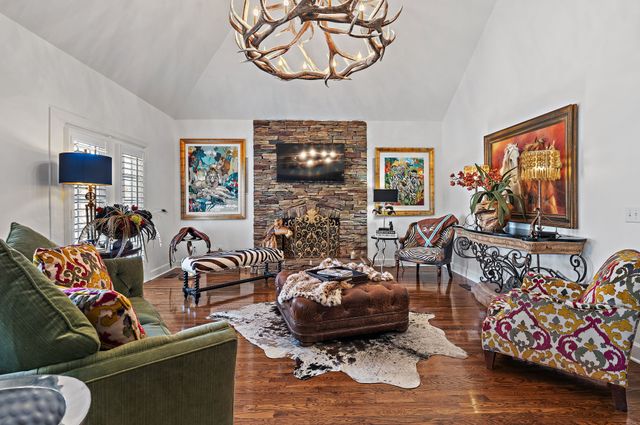 4 Ironwood Ln, Brentwood, TN 37027