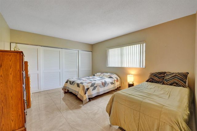 1300 N 12th Court 7b, Hollywood, FL 33019