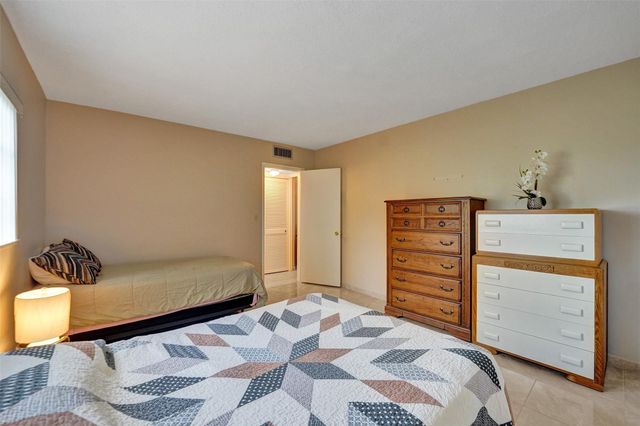 1300 N 12th Court 7b, Hollywood, FL 33019