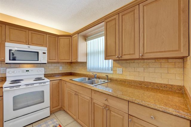 1300 N 12th Court 7b, Hollywood, FL 33019