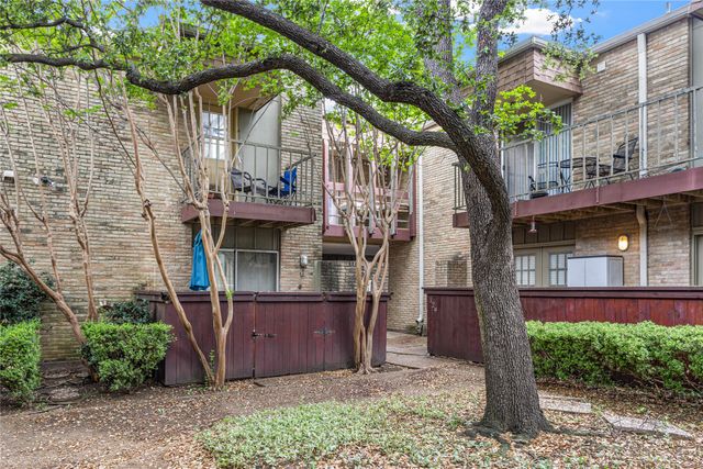 5916 Birchbrook Drive 129, Dallas, TX 75206